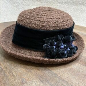 Vintage‎ Hoodlums Hat Brown Boucle Cloche Velvet Timeless Elegant USA